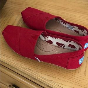 Red Toms shoes